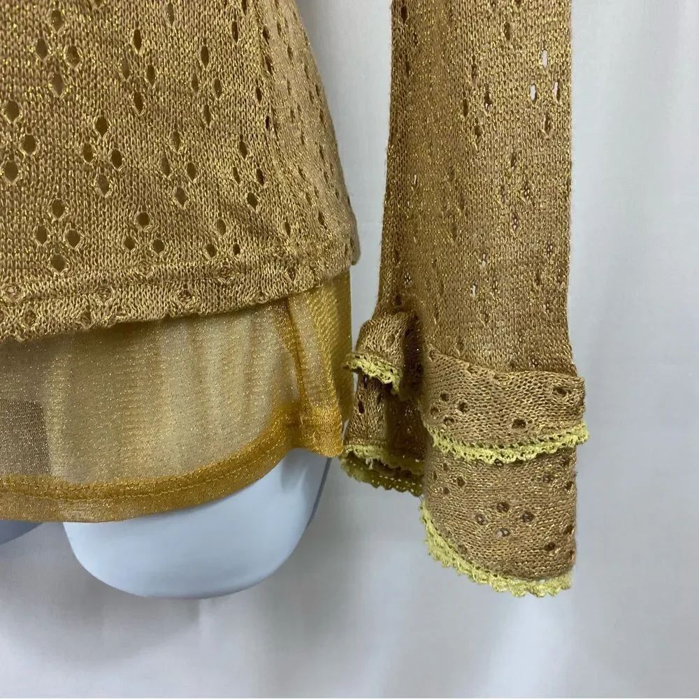 Lulumari- Gold Knit Sweater - Picture 3 of 7